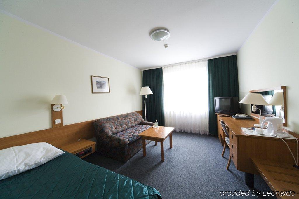 Hotel IOR Poznań Buitenkant foto