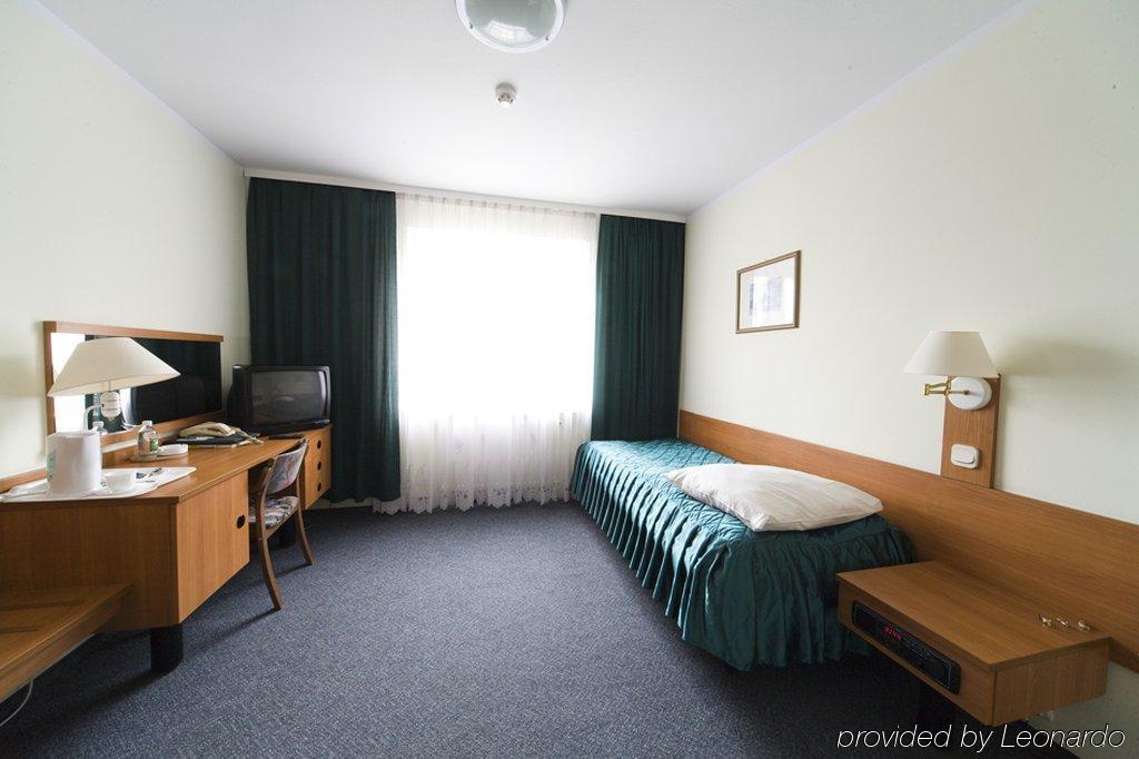 Hotel IOR Poznań Buitenkant foto
