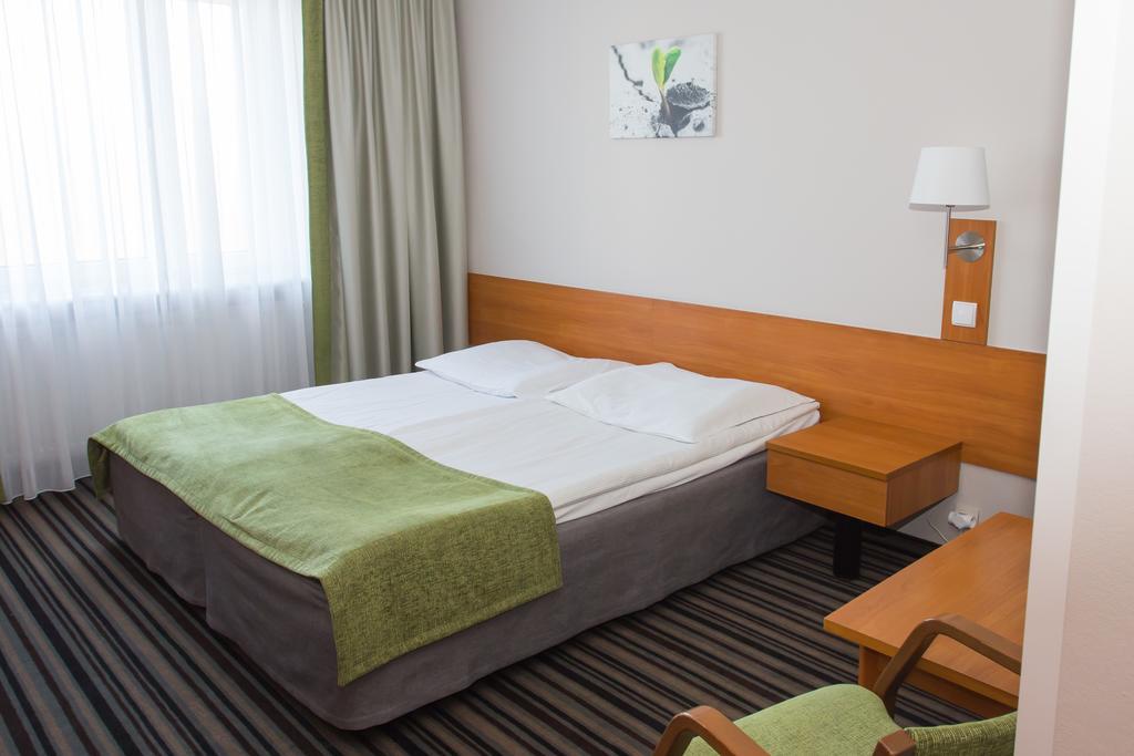 Hotel IOR Poznań Buitenkant foto