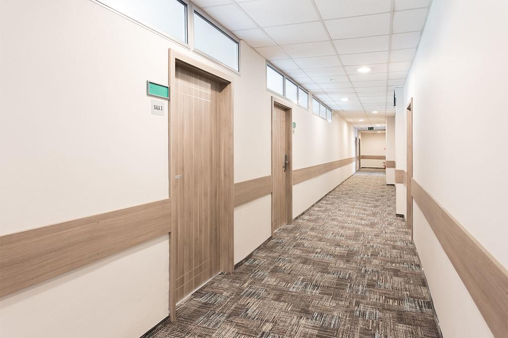 Hotel IOR Poznań Buitenkant foto