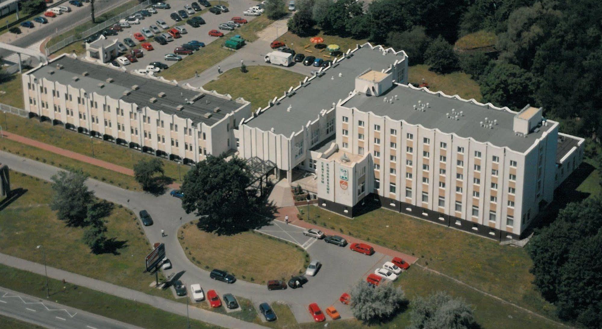 Hotel IOR Poznań Buitenkant foto